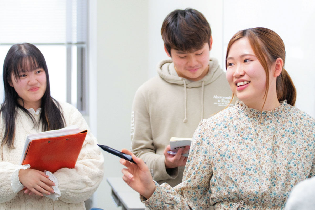 人間コミュニケーション学科