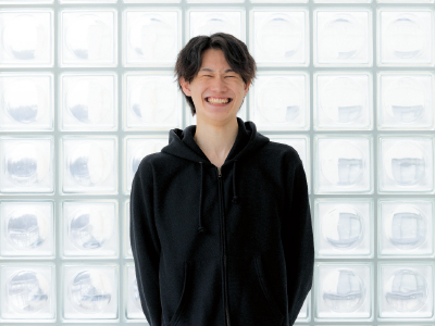 笑顔の学生