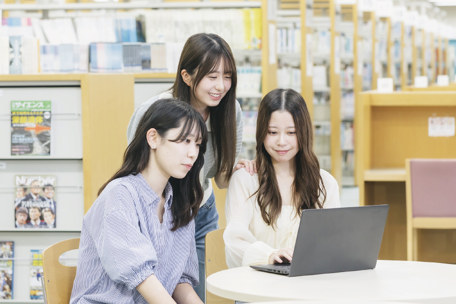 人間コミュニケーション学科